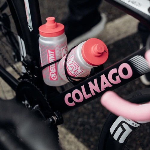 Uae team squeeze cycling - team,